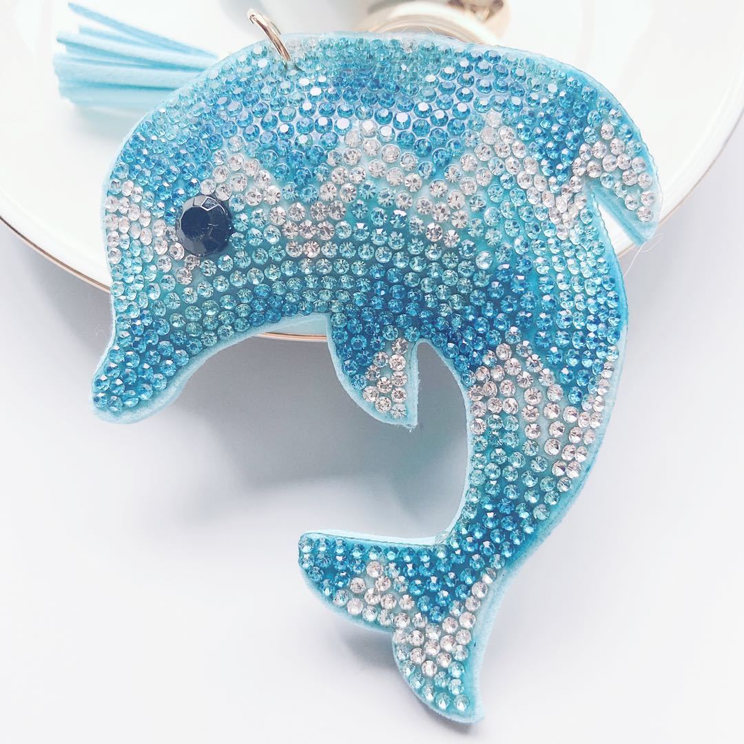Cute dolphin keychain, trendy Korean style, velvet rhinestone key chain, marine life bag charm, in stock.