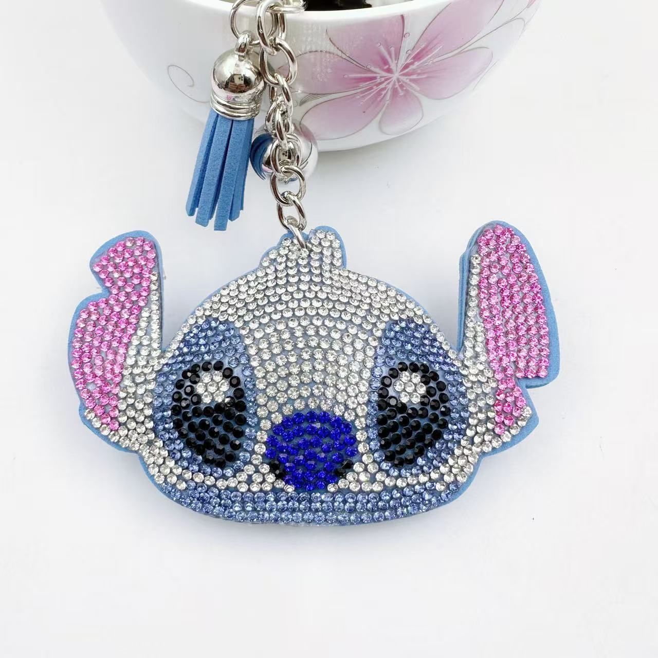 Korean-style rhinestone cartoon keychain, Stitch key chain, bag charm, DIY jewelry and accessories.