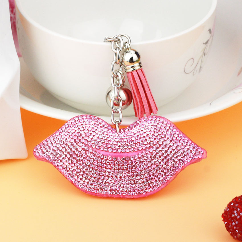 Fashionable lip-shaped leather tassel keychain for phones, bags, and accessories; Valentine's Day gift wholesale.