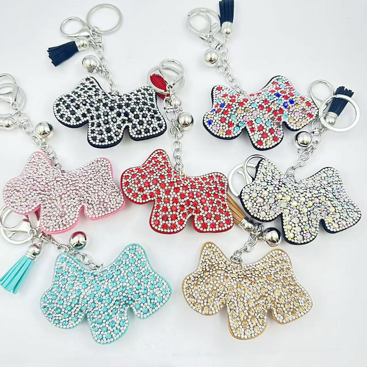 Cross-border creative cute rhinestone puppy keychain sparkling bag rhinestone pendant tassel accessories gift wholesale