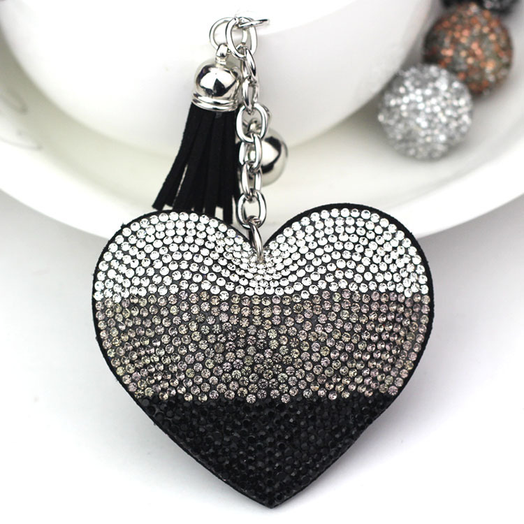 New cross-border hot-selling Korean velvet rhinestone-studded national flag heart bag charm, fashionable tassel keychain, heart-shaped ornament.