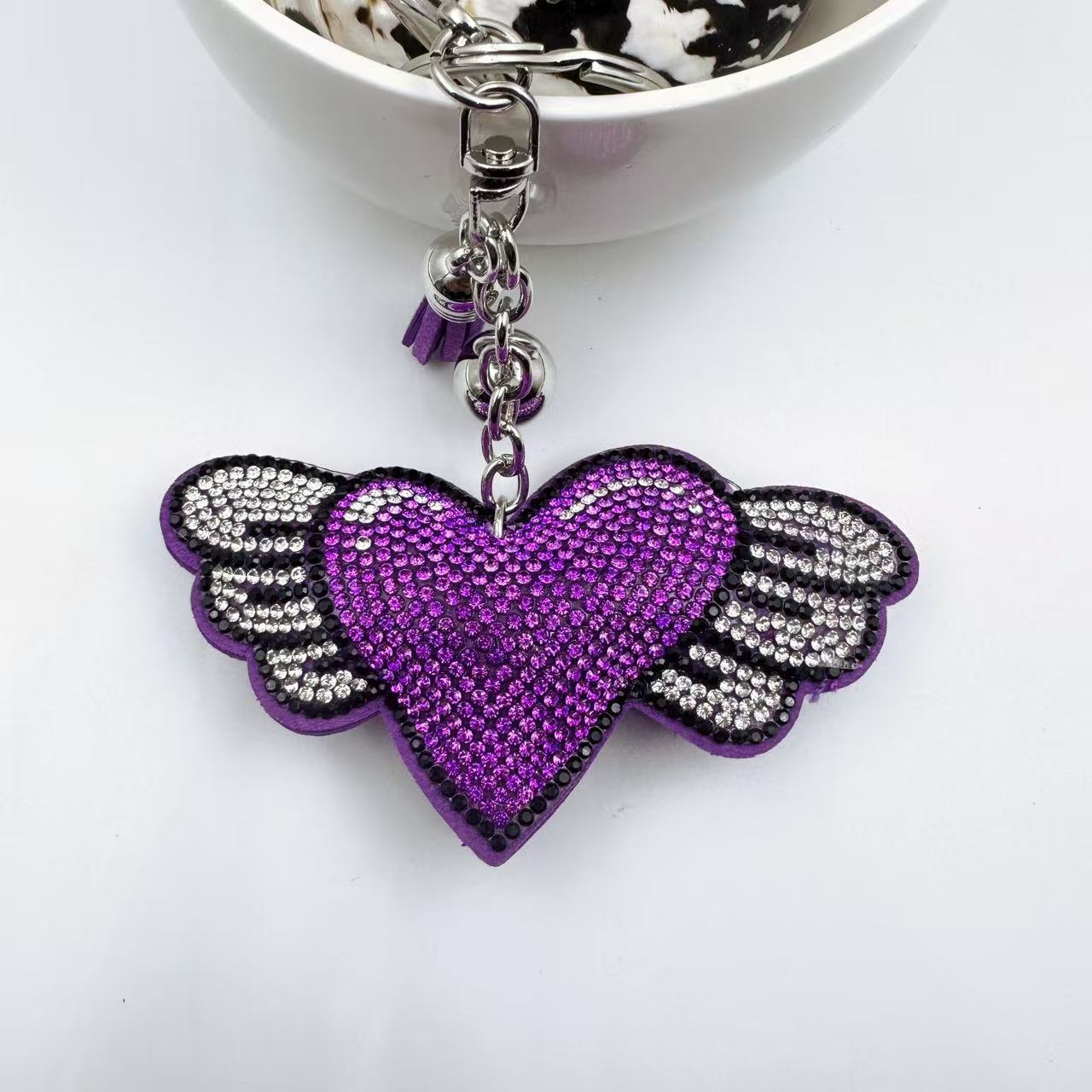Creative rhinestone heart keychain, fashionable Korean style velvet rhinestone wing heart key chain, bag tassel pendant