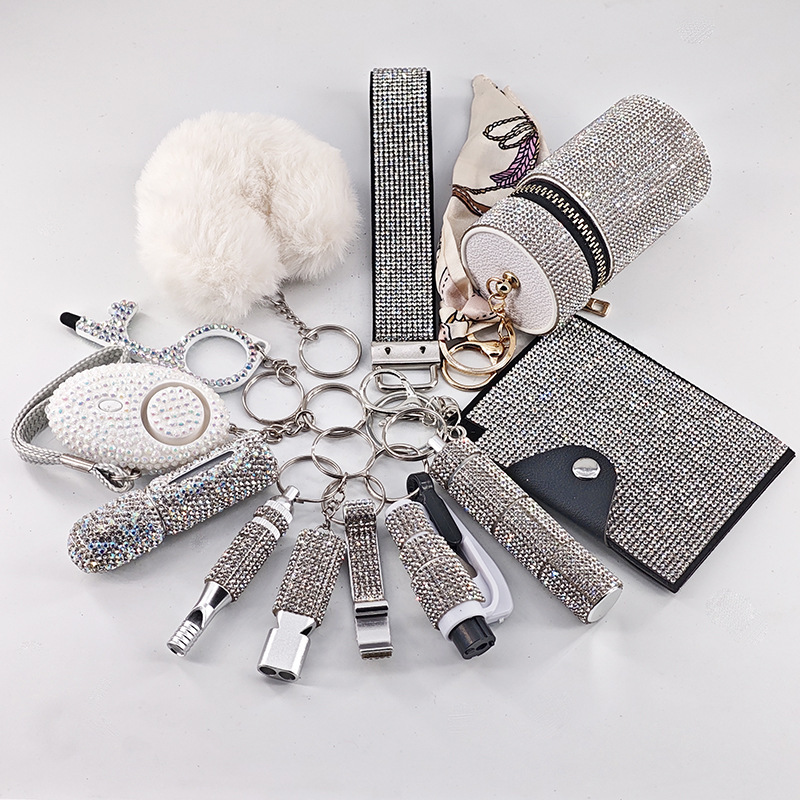 Amazon's best-selling cross-border e-commerce product: a multi-functional 12-piece diamond-encrusted self-defense set.