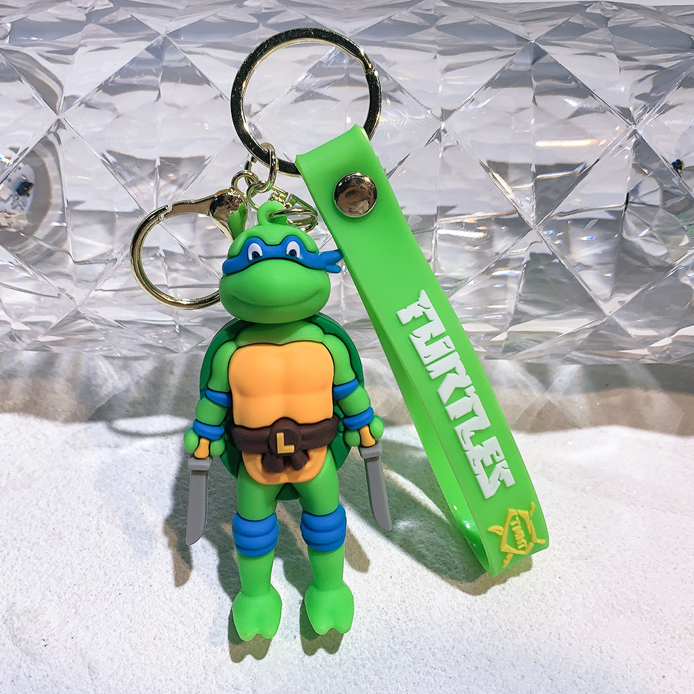 Wholesale cute and creative cartoon Teenage Mutant Ninja Turtles silicone keychains, key rings, figurines, and pendants.