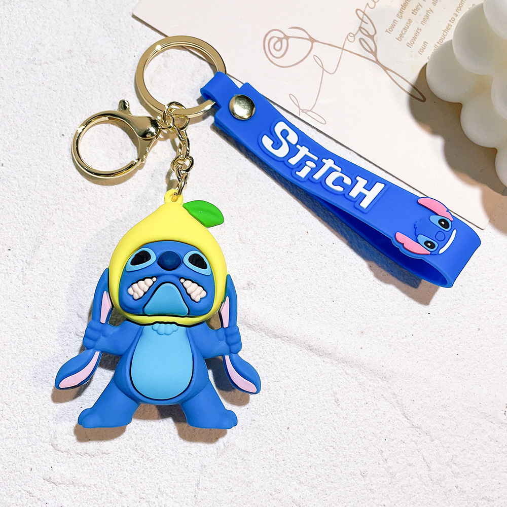 Wholesale 100 kinds of classic Stitch keychains, accessories, PVC, small gift pendants.