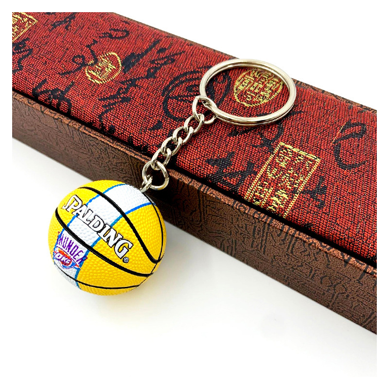 Supply Lakers, Celtics, Warriors, NBA keychains, Nets, Bucks, Clippers basketball keychains/pendants