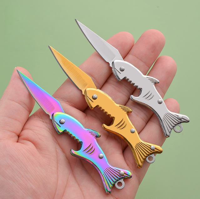 Wholesale self-defense, outdoor, portable, package unpacking, folding knife, fruit knife, keychains.