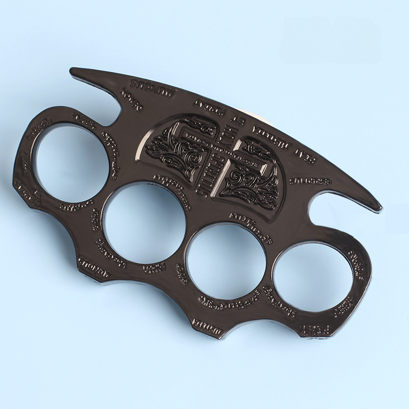 Wholesale large-sized thickened zinc alloy knuckle fist buckle, four-finger reinforced iron fist for self-defense and window breaking.