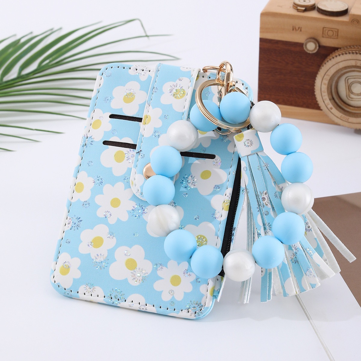 Hot-selling spring-themed silicone beaded bracelet, coin purse, card holder, ID bag, and women's charm from Europe and America