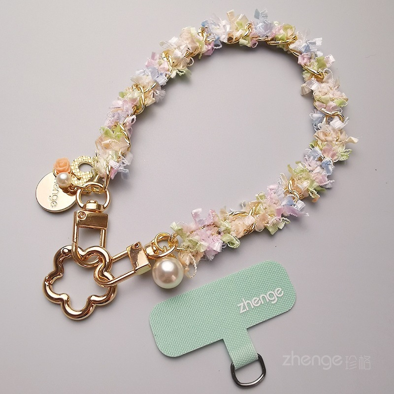 High-value, delicate, lace-trimmed twisted chain wristband for women, trendy and stylish for outdoor travel.