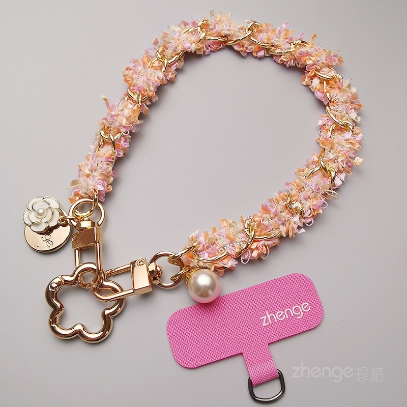 High-value, delicate, lace-trimmed twisted chain wristband for women, trendy and stylish for outdoor travel.