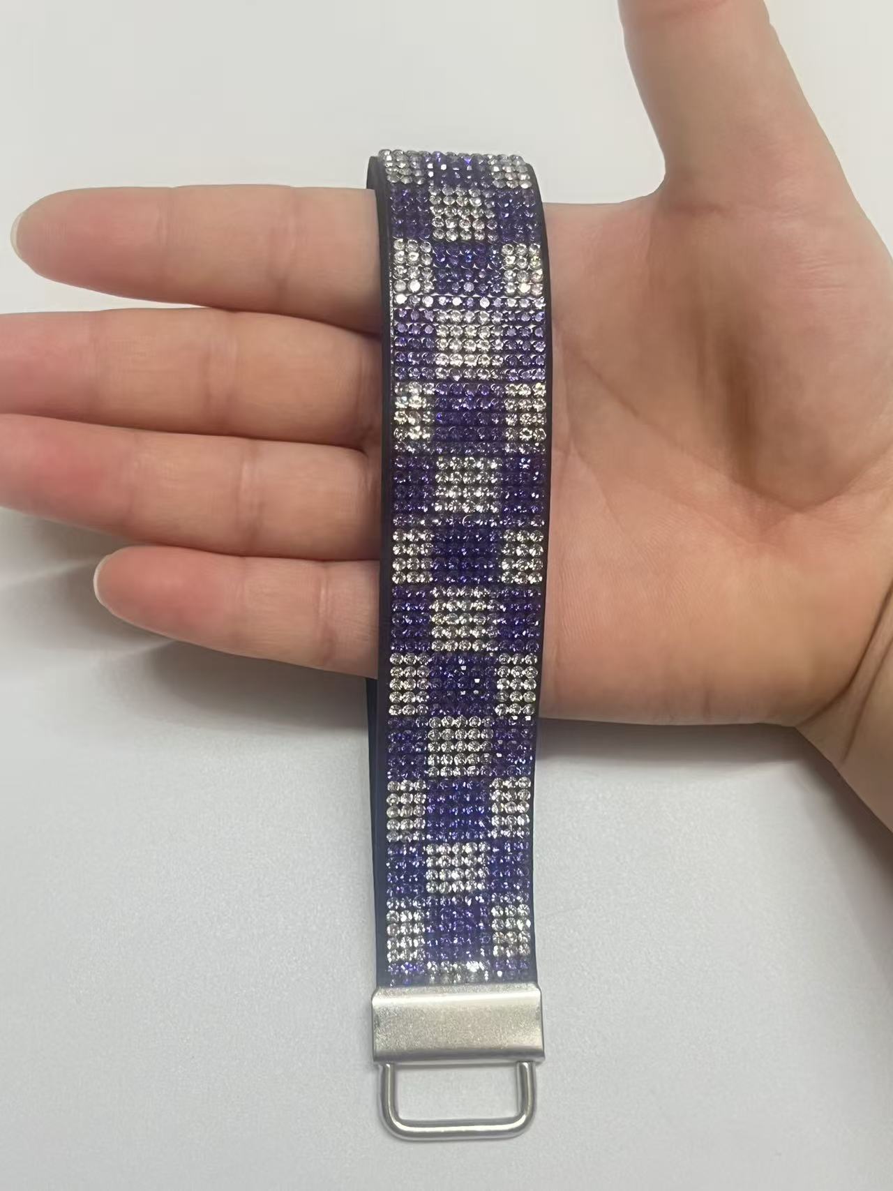 Wholesale bling wristband keychain