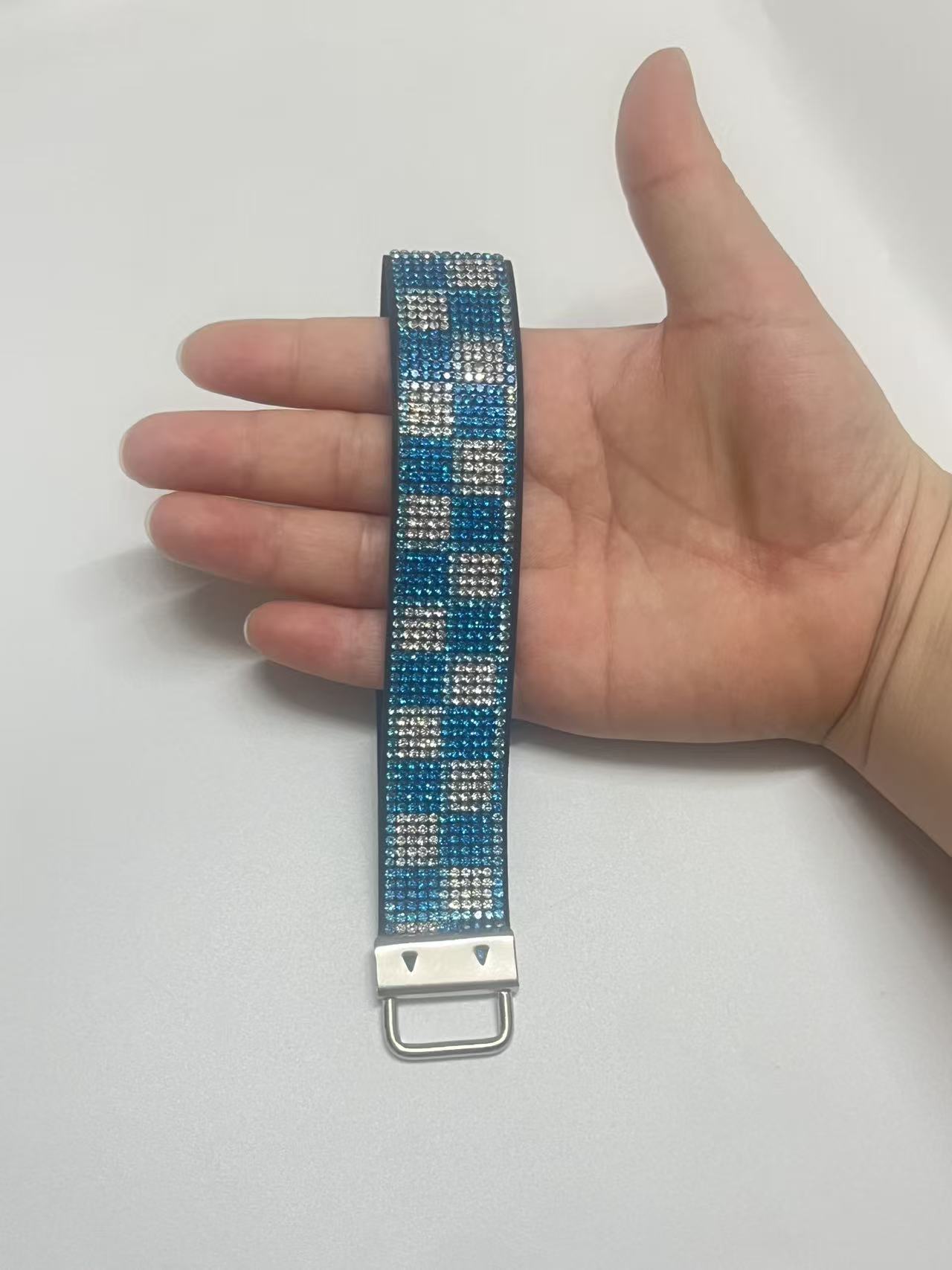 Wholesale bling wristband keychain