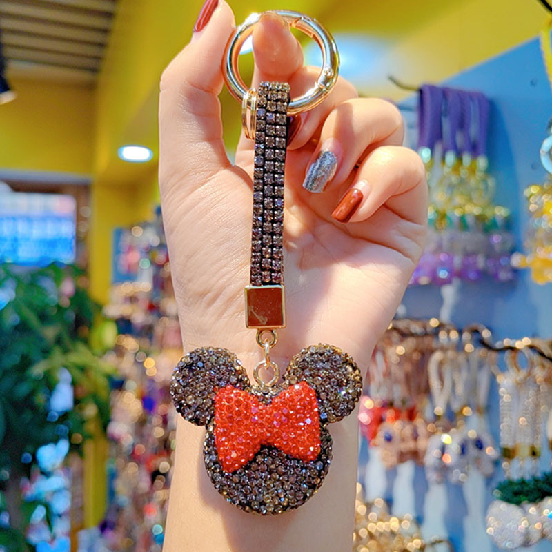 Fully rhinestone Minnie Mouse head car key lanyard keychain keychain pendant couple rhinestone hollow Mickey bag ornament wholesale