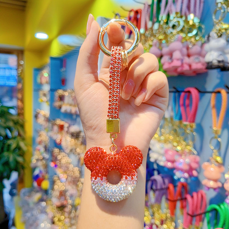 Creative full-diamond hollow Mickey Mouse keychain car keychain ornament fashionable and trendy bag decoration pendant