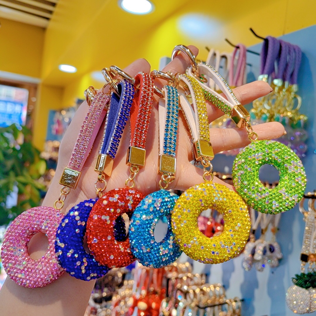 Clay rhinestone donut car chain ring keychain pendant couple bag charm small gift wholesale