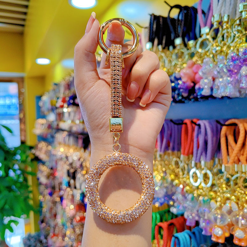 Clay rhinestone-encrusted circle car chain ring lanyard keychain pendant couple bag charm small gift wholesale