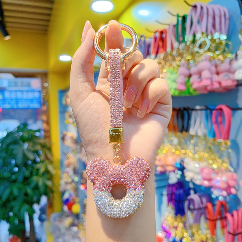 Creative full-diamond hollow Mickey Mouse keychain car keychain ornament fashionable and trendy bag decoration pendant