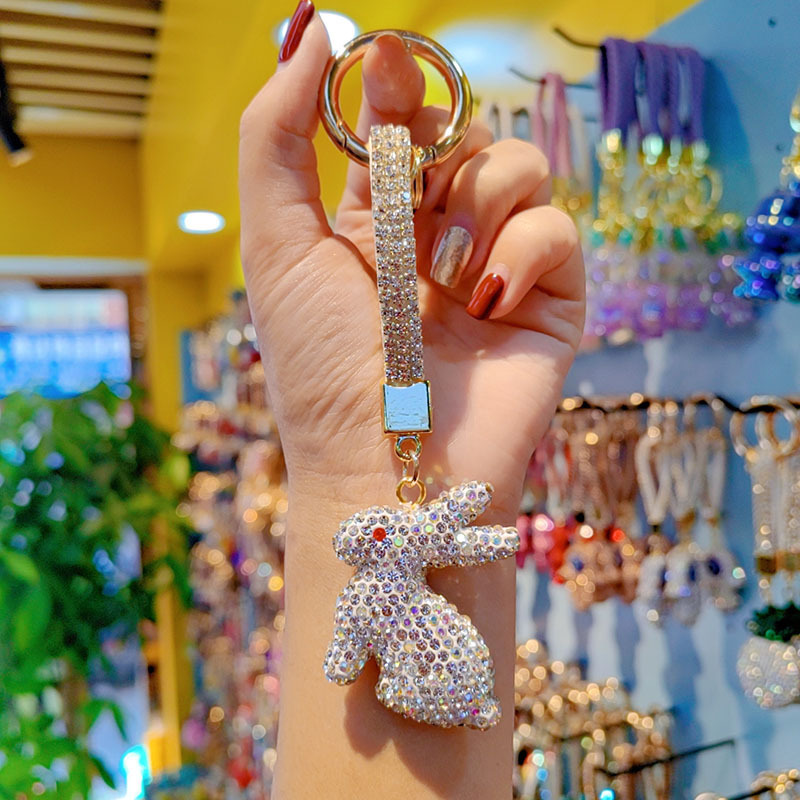 Clay full-diamond bunny car chain ring keychain pendant couple bag charm small gift wholesale