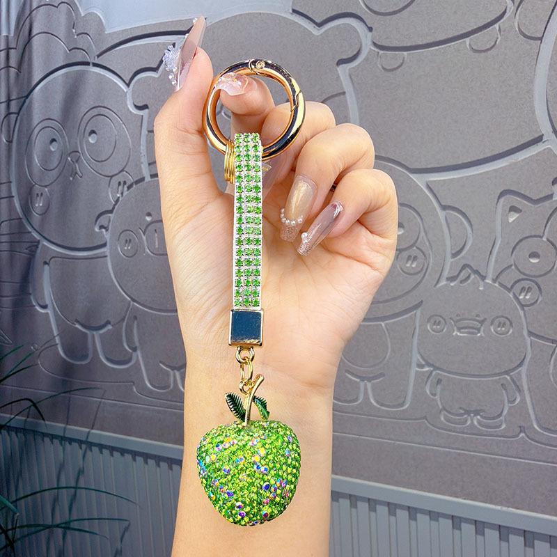 Apple-shaped rhinestone keychain lanyard chain ring exquisite car pendant couple bag charm small gift key ring