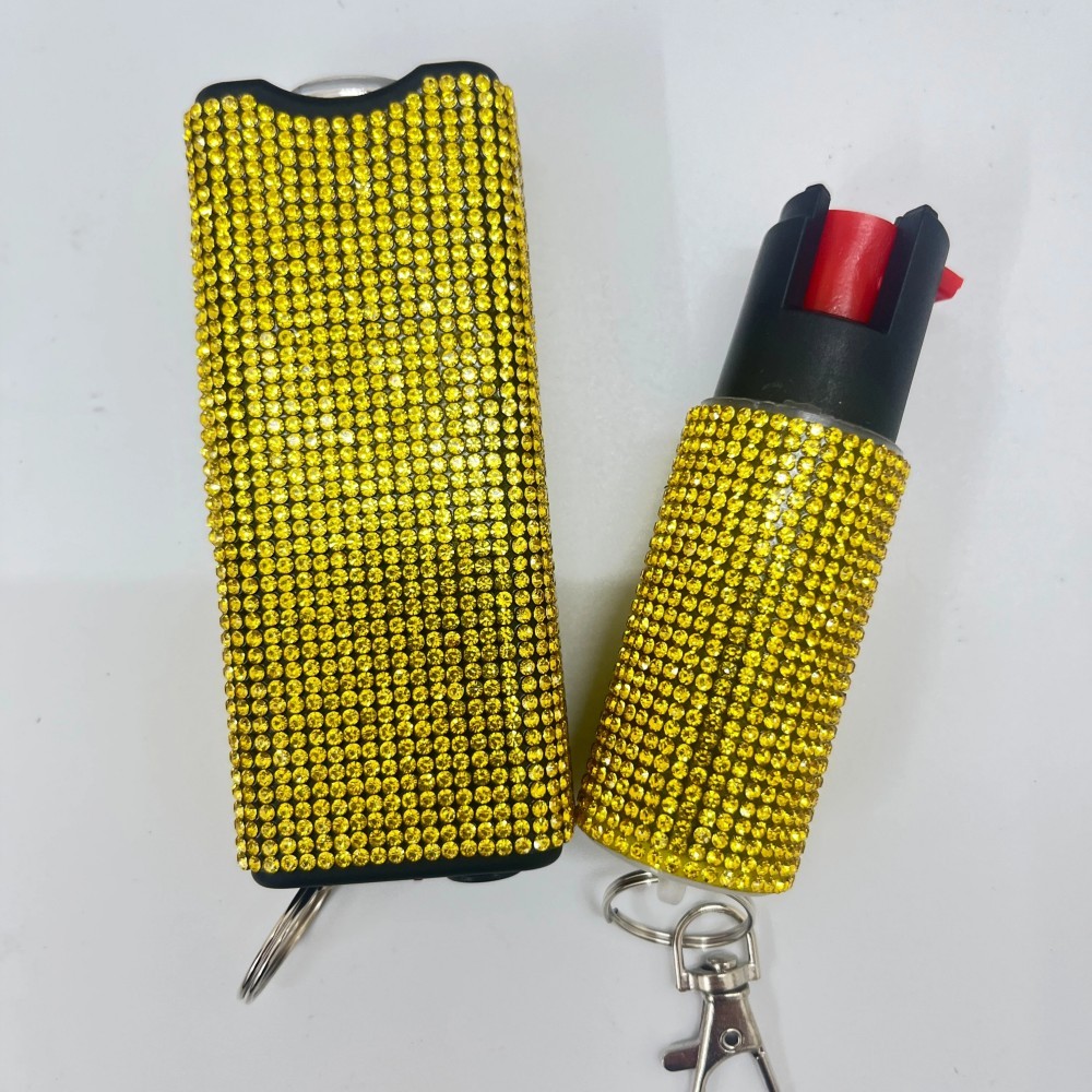 Women's solid-color self-defense flashlight and spray set.