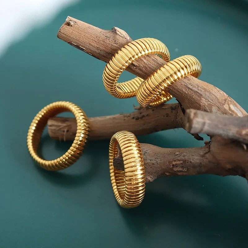2023 Waterproof Elastic Flexible Rings 18K Gold Plated Stainless Steel Stacking Wristband Stretch Link Chain Ring YF3608