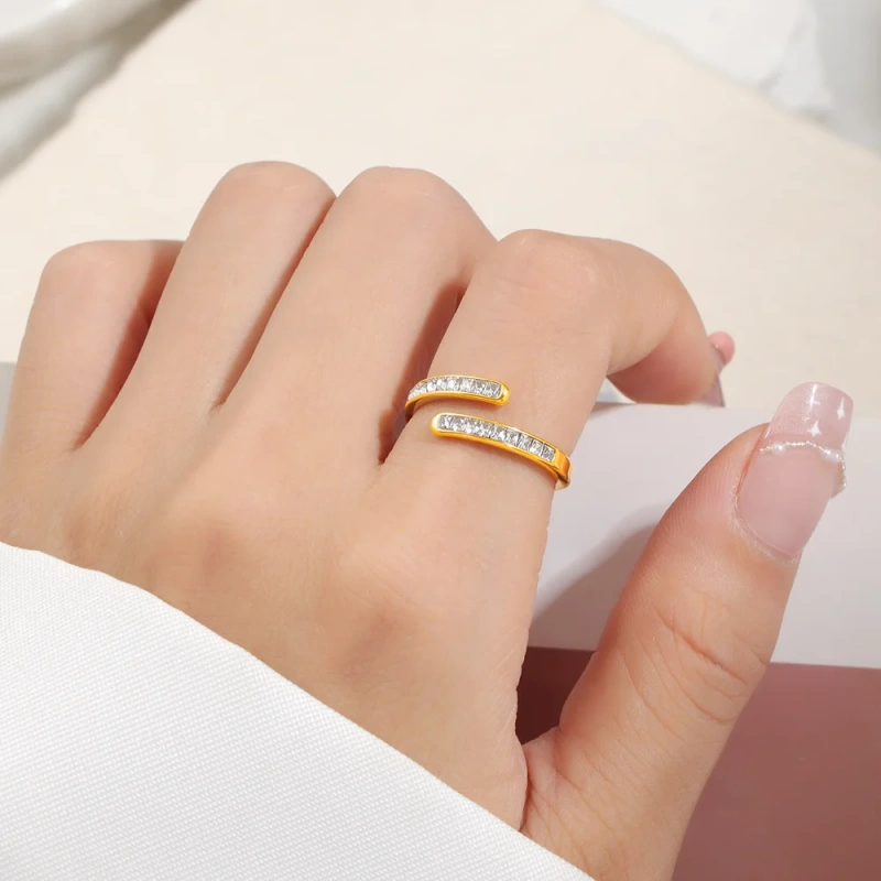 French Style High End Light Luxury Open Shell White Diamond Ring 18K Gold Plated Waterproof Stainless Steel YF8290