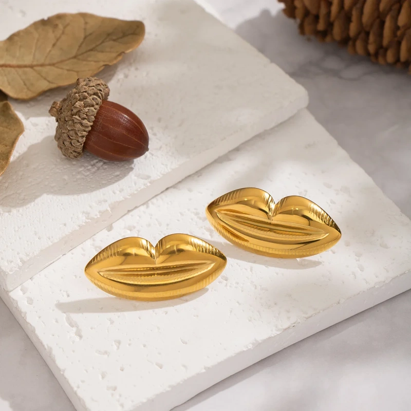 Personalized Niche Lip Stud Earrings Necklace Set 18K Gold Plated Waterproof Stainless Steel YF8243
