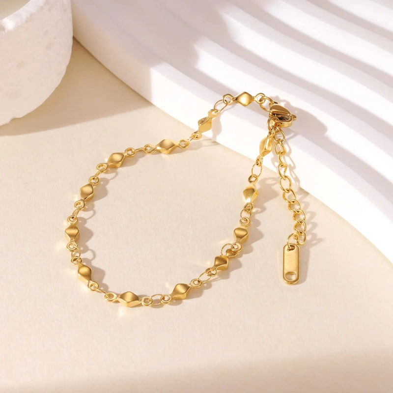 2025 Autumn Collection Niche Luxury Cut Surface Electroplated Bracelet Anklet 18K Gold Plated Waterproof Stainless Steel YF8292