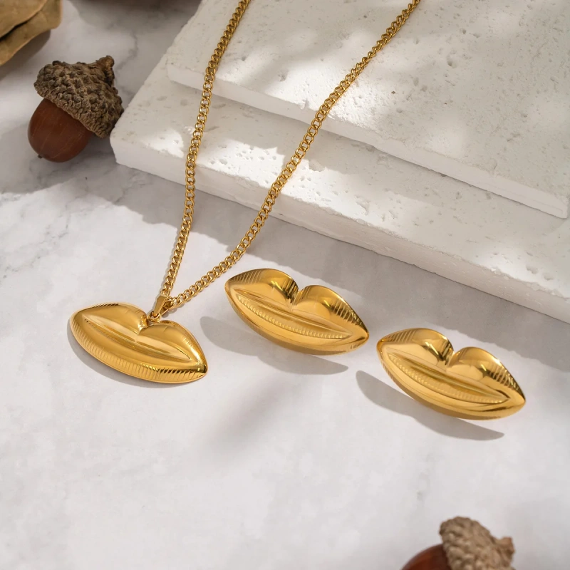 Personalized Niche Lip Stud Earrings Necklace Set 18K Gold Plated Waterproof Stainless Steel YF8243