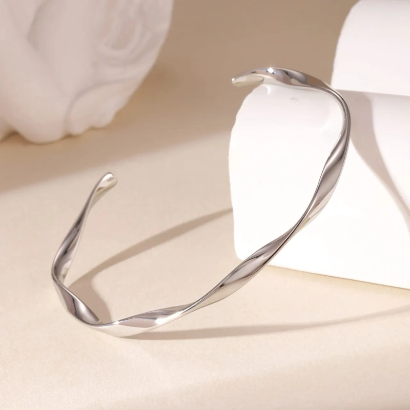 Neutral Stainless Steel 18K Gold Plated Irregular Open-End Mobius Love Waterproof Bracelet Gift YF6653