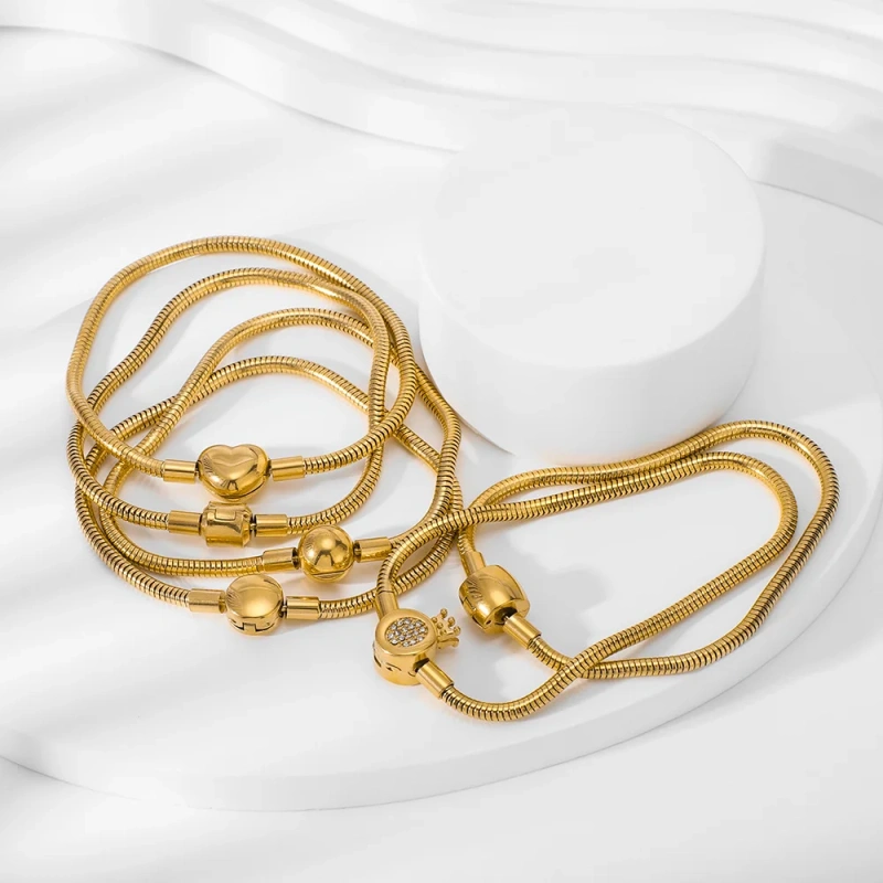 Personalized Fashion Glossy Soft Snake Bone Bracelet 18K Gold Plated Waterproof Stainless Steel Bracelet for Couple YF8085