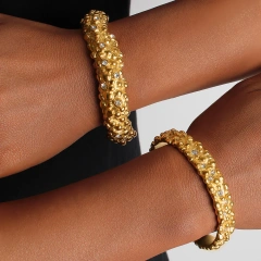 Exquisite Punk Bracelet 18k Stainless Steel Waterproof Crimped Textured Textured Open Bracelet for Couples YF8006