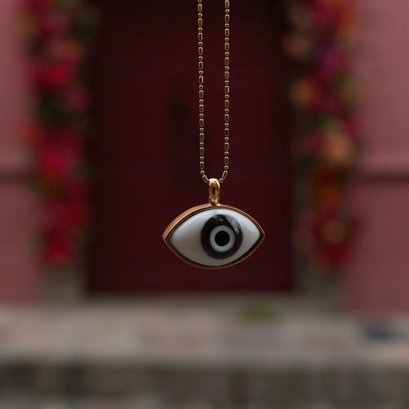 New Personality Creative Devils Eye Palm Pendant Necklace 18K Gold Plated Waterproof Stainless Steel YF8193