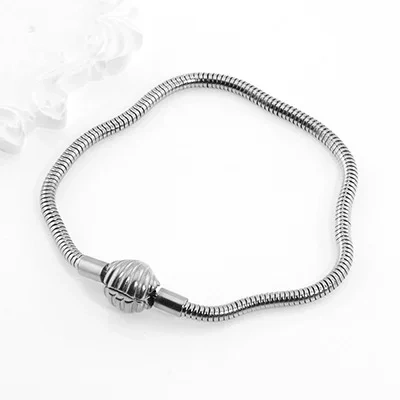 Personalized Fashion Glossy Soft Snake Bone Bracelet 18K Gold Plated Waterproof Stainless Steel Bracelet for Couple YF8085