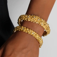 Exquisite Punk Bracelet 18k Stainless Steel Waterproof Crimped Textured Textured Open Bracelet for Couples YF8006
