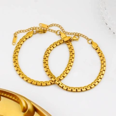 Noticeable Hip Hop Bracelet Womens Mans Couples 18K Gold Plated Waterproof Stainless Steel for Daily YF8005