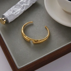 Stainless Steel Waterproof Jewelry 18K Gold Plated Irregular Hammered Notched Design Open Women Bracelet YF6640