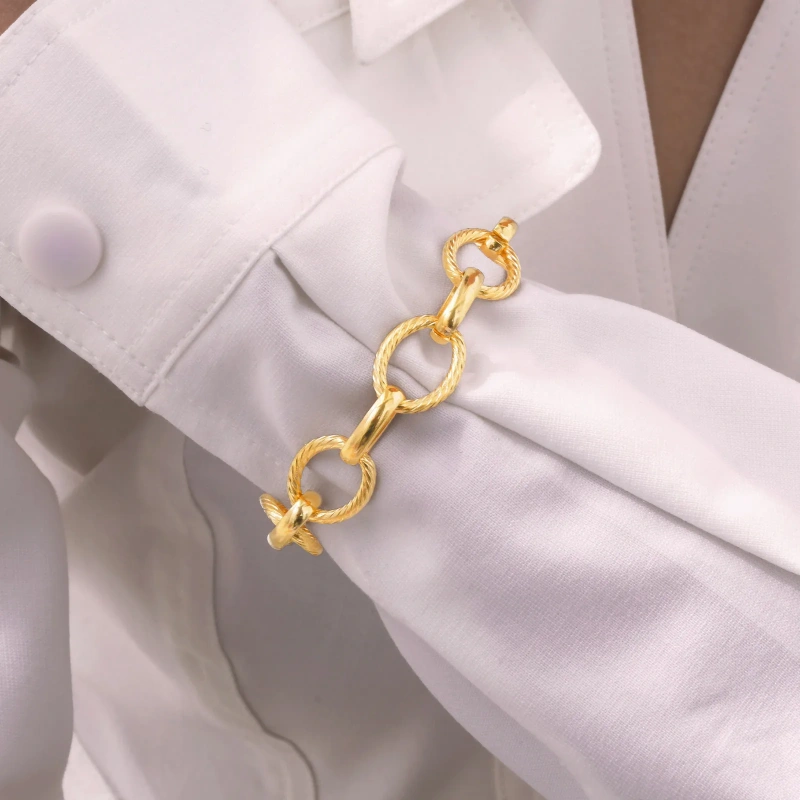 Stylish Womens Stainless Steel Glossy Bracelet Embossed Hand Jewelry Gold 18K Gold Plated Waterproof Stainless Steel YF8158