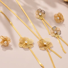 Exquisite Flower Jewelry Set with Necklace Bracelet  Ring Earrings 18k Gold Plated  Waterproof Stainless Steel for Gift YF8007