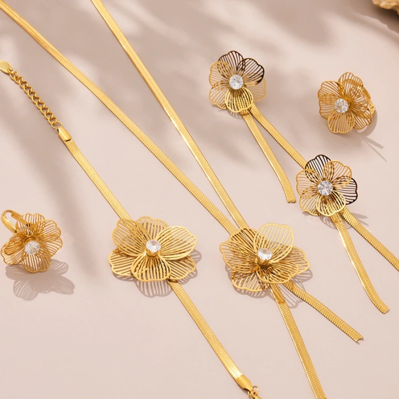 Exquisite Flower Jewelry Set with Necklace Bracelet  Ring Earrings 18k Gold Plated  Waterproof Stainless Steel for Gift YF8007