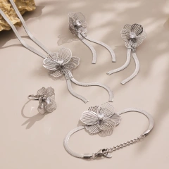 Exquisite Flower Jewelry Set with Necklace Bracelet  Ring Earrings 18k Gold Plated  Waterproof Stainless Steel for Gift YF8007