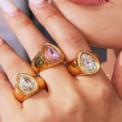 Premium Teardrop Cubic Zircon Ring 18k Gold Plated Waterproof Stainless Steel Women's Ring for Party YF8037