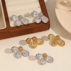 Vintage Temperament Flower Stud Earrings Womens 18k Gold Plated Waterproof Stainless Steel Earrings for Party YF8026