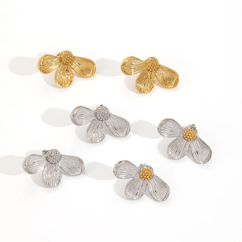 Vintage Temperament Flower Stud Earrings Womens 18k Gold Plated Waterproof Stainless Steel Earrings for Party YF8026