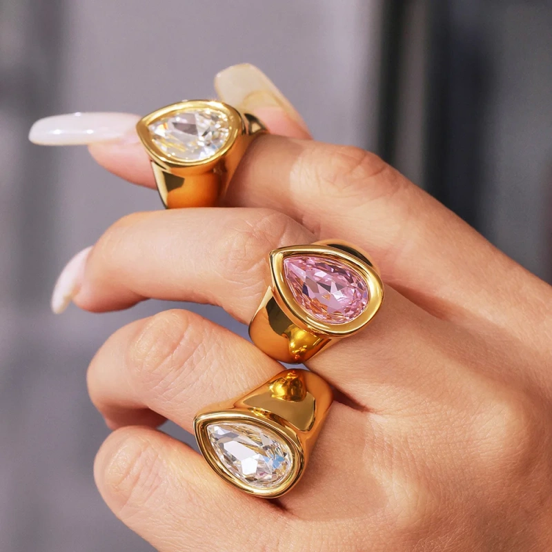 Premium Teardrop Cubic Zircon Ring 18k Gold Plated Waterproof Stainless Steel Women's Ring for Party YF8037