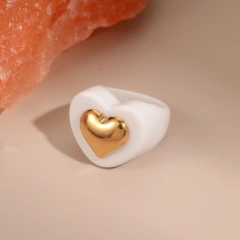 Wholesale Fashion Colorful Heart Resin Ring 18k Gold Plated Waterproof Stainless Steel for Party YF8062