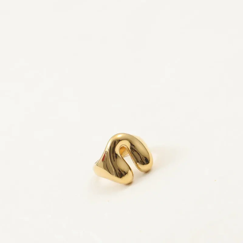 Gentle Abstract Peach Heart Ring Wide 18K Gold Plated Waterproof Stainless Steel YF8220
