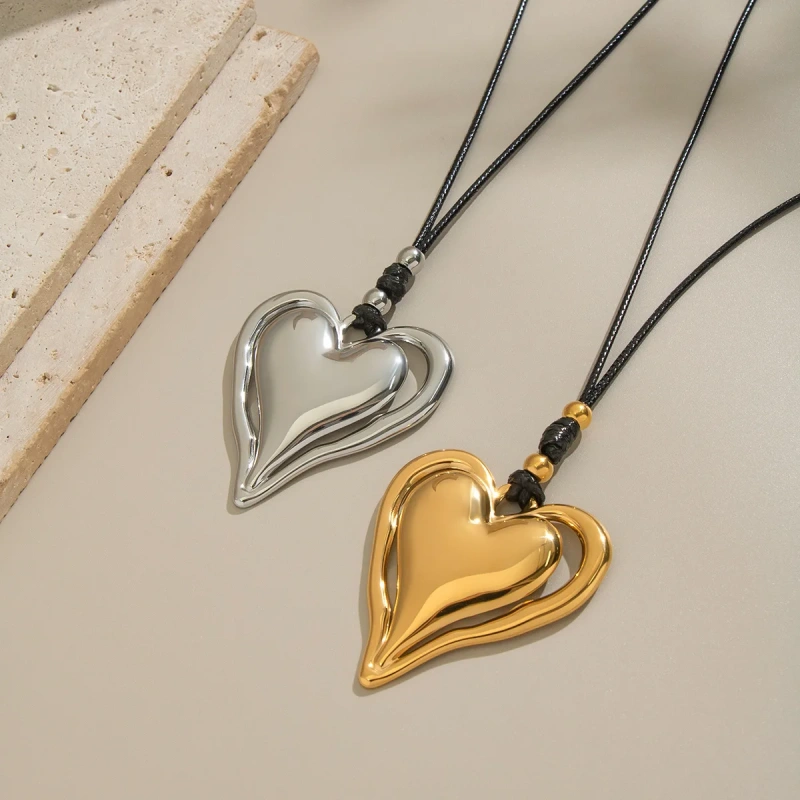 Minimalist Fashion Classic Heart Heart Pendant Black Rope Necklace 18K Gold Plated Waterproof Stainless Steel YF8195