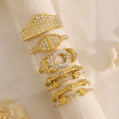 Classic Explosive Geometric Zircon Ring Heart Butterfly Gold Layered 18K Gold Plated Waterproof Stainless Steel YF8180